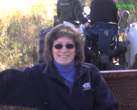 Debra Gonsalves Photo 5