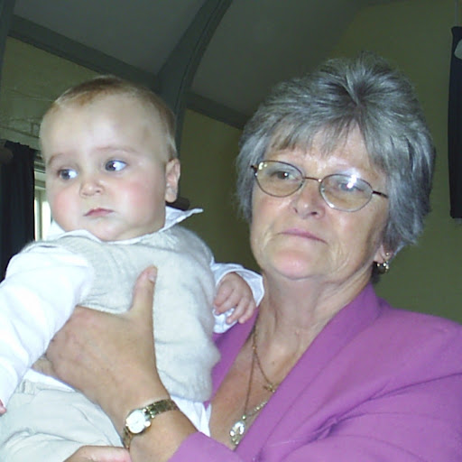 Pamela Myers Photo 17