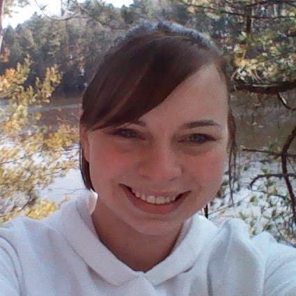 Cassandra Thompson Photo 6