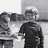 Debra Tuttle Photo 18
