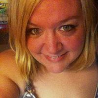 Michele Thacker Photo 20