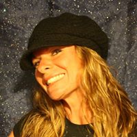 Rebecca Starkey Photo 5