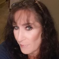 Lisa Colbert Photo 15