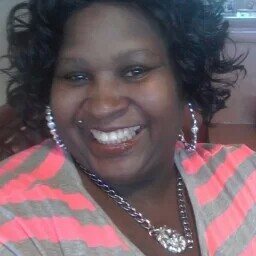 Paula Ward Photo 7