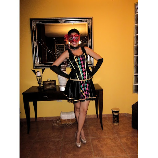 Amy Santiago Photo 24