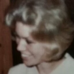 Linda Shelton Photo 38