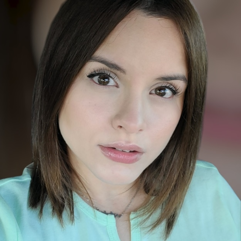 Alexandra Santos Photo 20