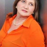 Pauline Webber Photo 16