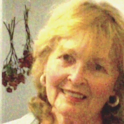 Claudia Carroll Photo 31