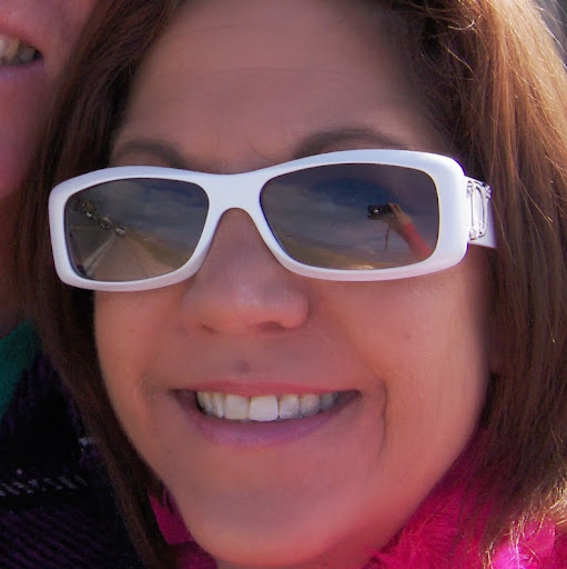 Michelle Thomason Photo 22