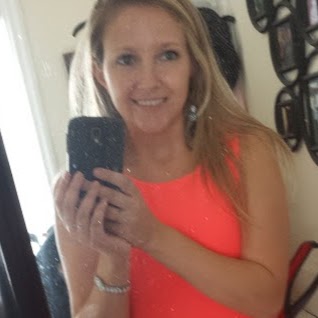 Amanda Riley Photo 26