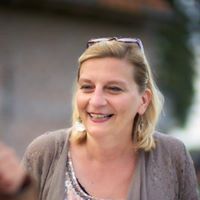 Karen Clement Photo 28