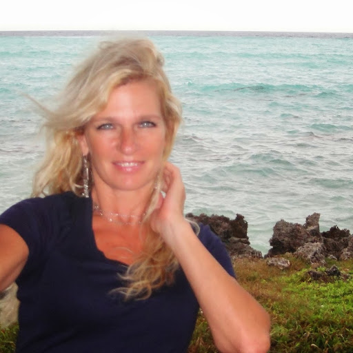 Cynthia Reilly Photo 38