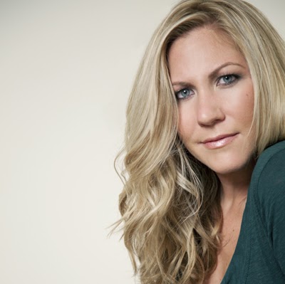 Heather Snow Photo 34