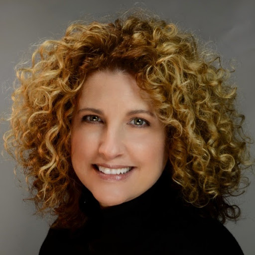 Julie Mcdonald Photo 37