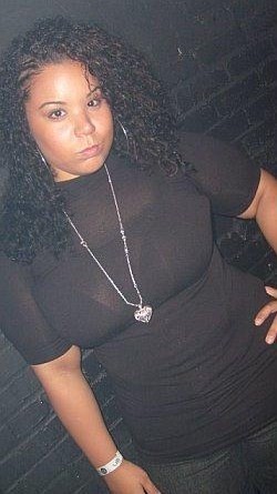 Elizabeth Quezada Photo 21