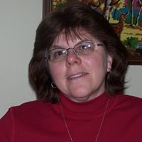 Lorraine Mccullough Photo 8