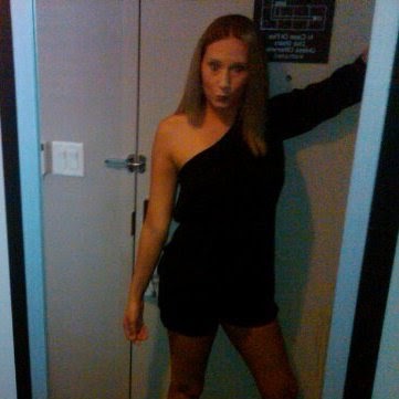 Christina Flowers Photo 15