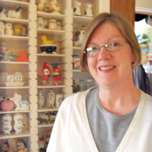Barbara Hewitt Photo 15