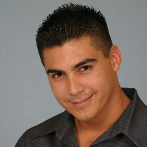 Martin Flores Photo 30