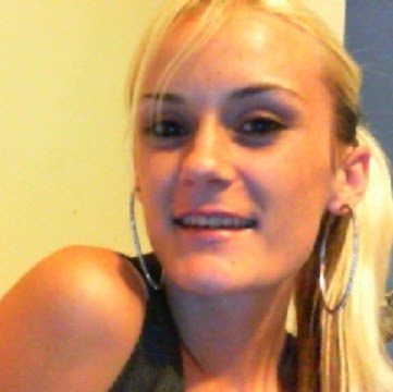 Pamela Jones Photo 45