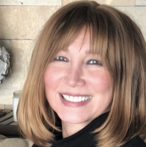 Elizabeth French Photo 25