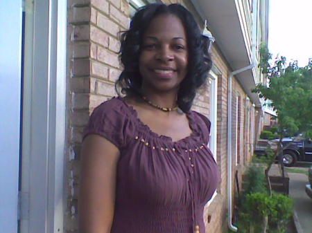 Tiffany Taylor Photo 42