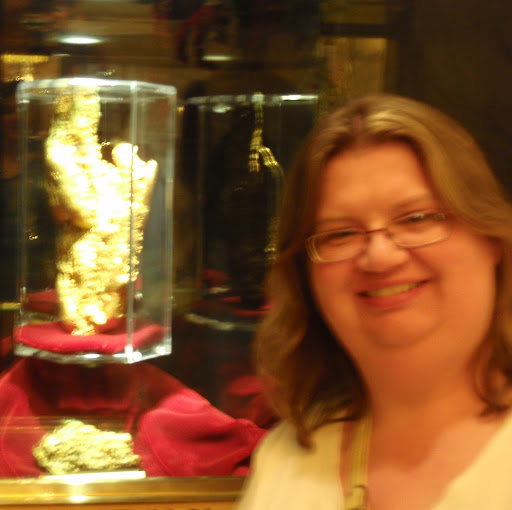 Debbie Lambert Photo 29