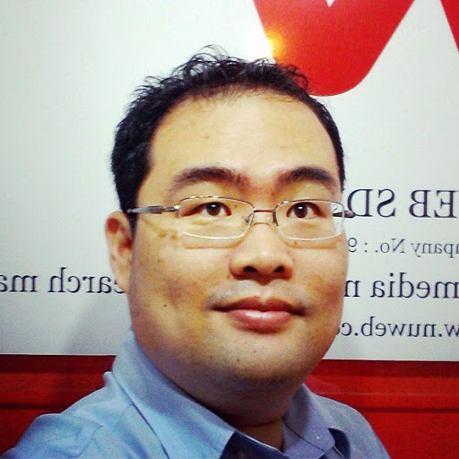 Eric Lau Photo 20