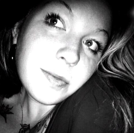 Jennifer Kenney Photo 8