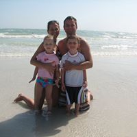 Kelly Lange Photo 10