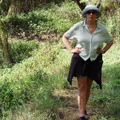 Elizabeth French Photo 21