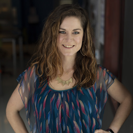 Kristen Moore Photo 23