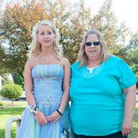 Elizabeth Mangine Photo 3