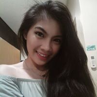 Julia Arevalo Photo 8