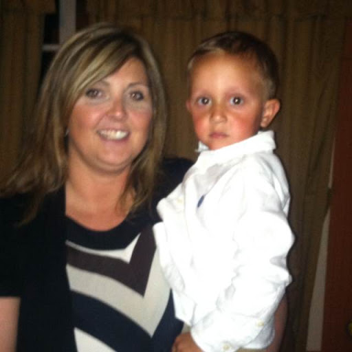 Traci Bates Photo 5