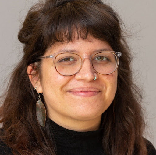 Sarah Stern Photo 29