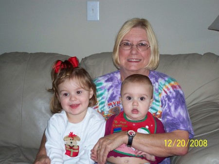 Carolyn Thomas Photo 46