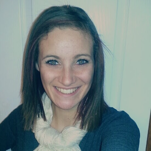 Hannah Delong Photo 24