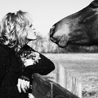 Lorie Turner Photo 14