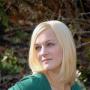 Caroline Vickers Photo 14