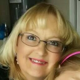 Sally Knowles Photo 24
