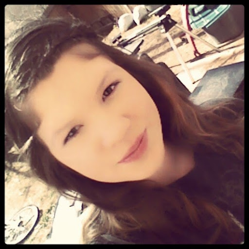 Anna Lucero Photo 18