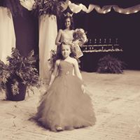 Heather Connell Photo 21