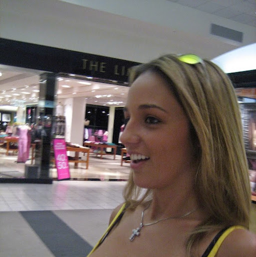 Jenny Hurt Photo 26