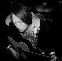Mike Vaughan Photo 30
