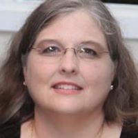 Elizabeth Hale Photo 45