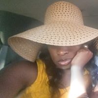 Tyesha Robinson Photo 10