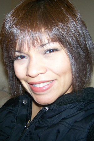 Alicia Reyes Photo 2