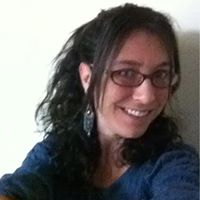 Elizabeth Totten Photo 9